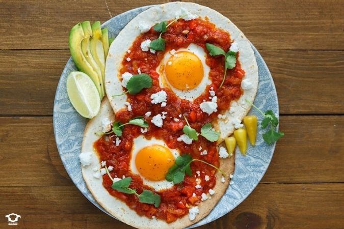 غذاهای مکزیکی Huevos Rancheros