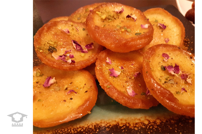 کیک قاشقی زعفرانی