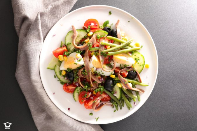 سالاد نیکویز