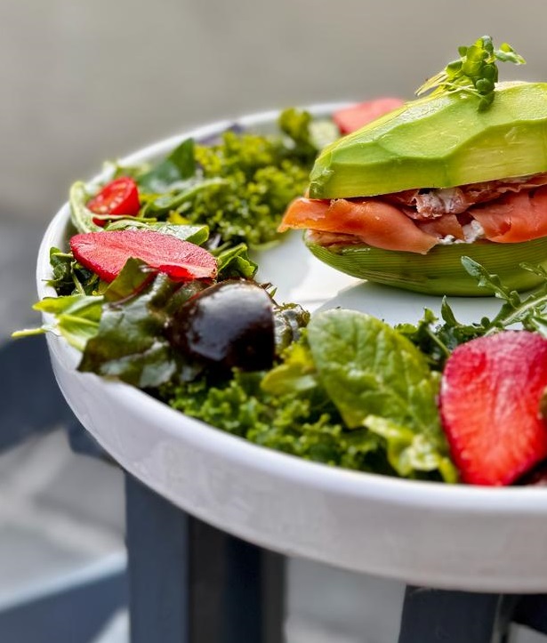 Smoked Salmon & Avocado 