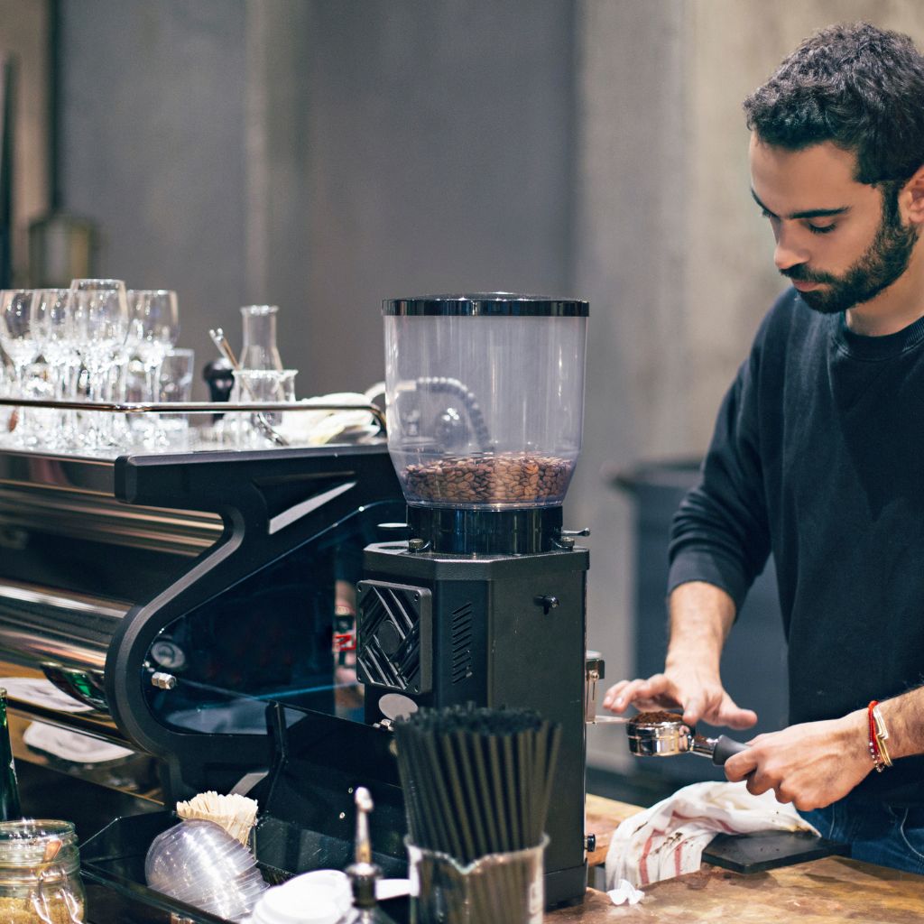  درآمد باریستا چقدر است ؟ در سال 1404