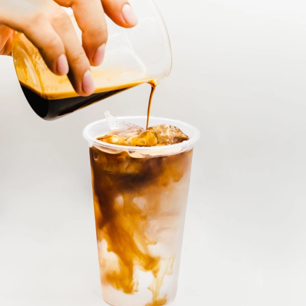 طرز تهیه آیس کارامل ماکیاتو 