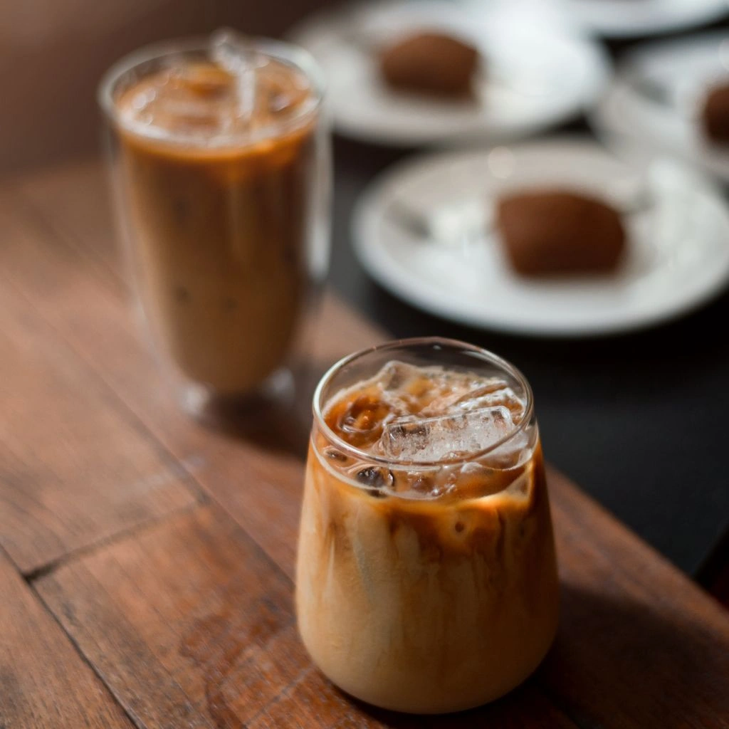 طرز تهیه آیس کارامل ماکیاتو